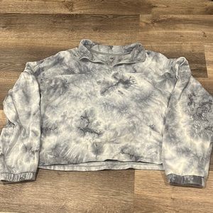 Women’s sweatshirt